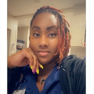 Meet your Posher, Angelica